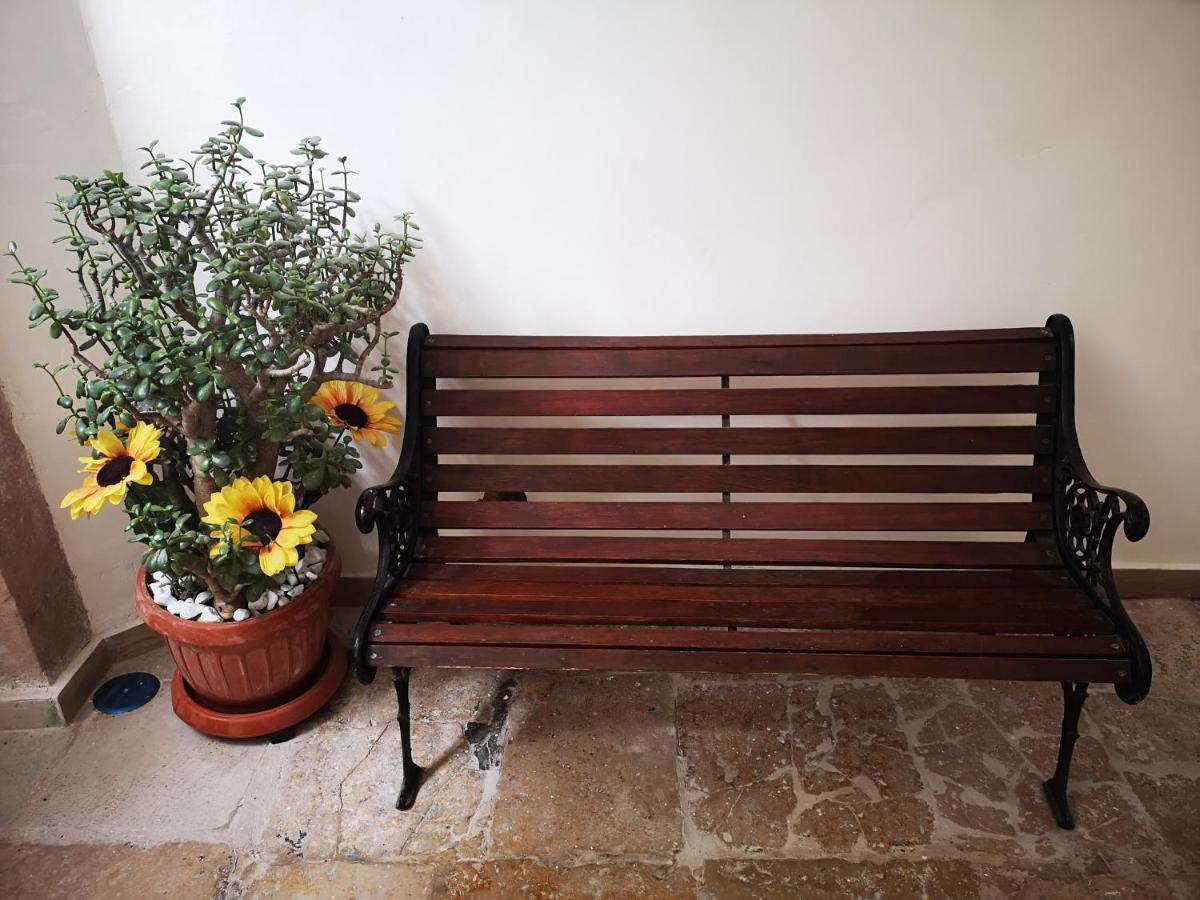 特拉尼La Casa Delle Sorprese公寓 外观 照片